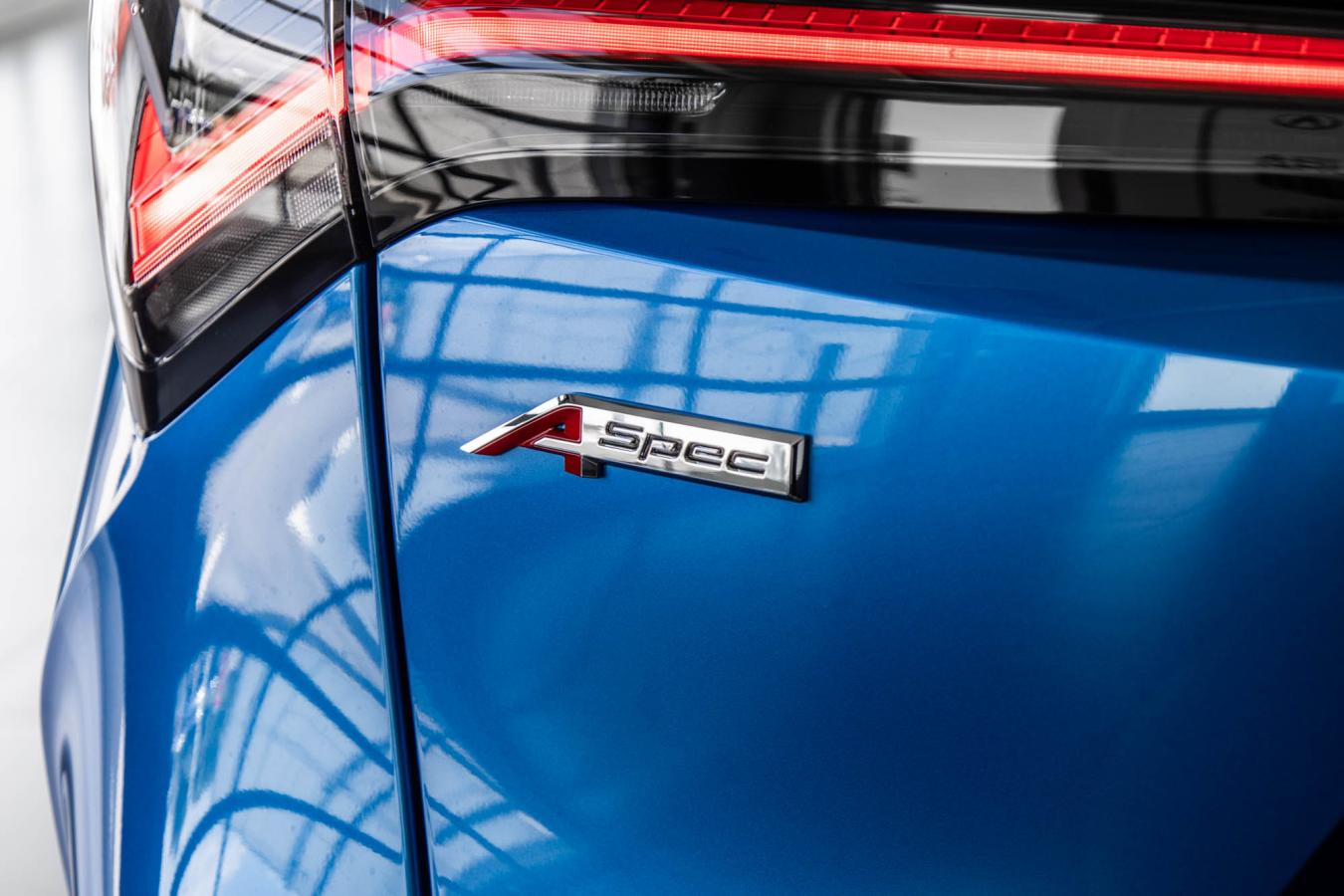 2026 Acura ADX - Image 9