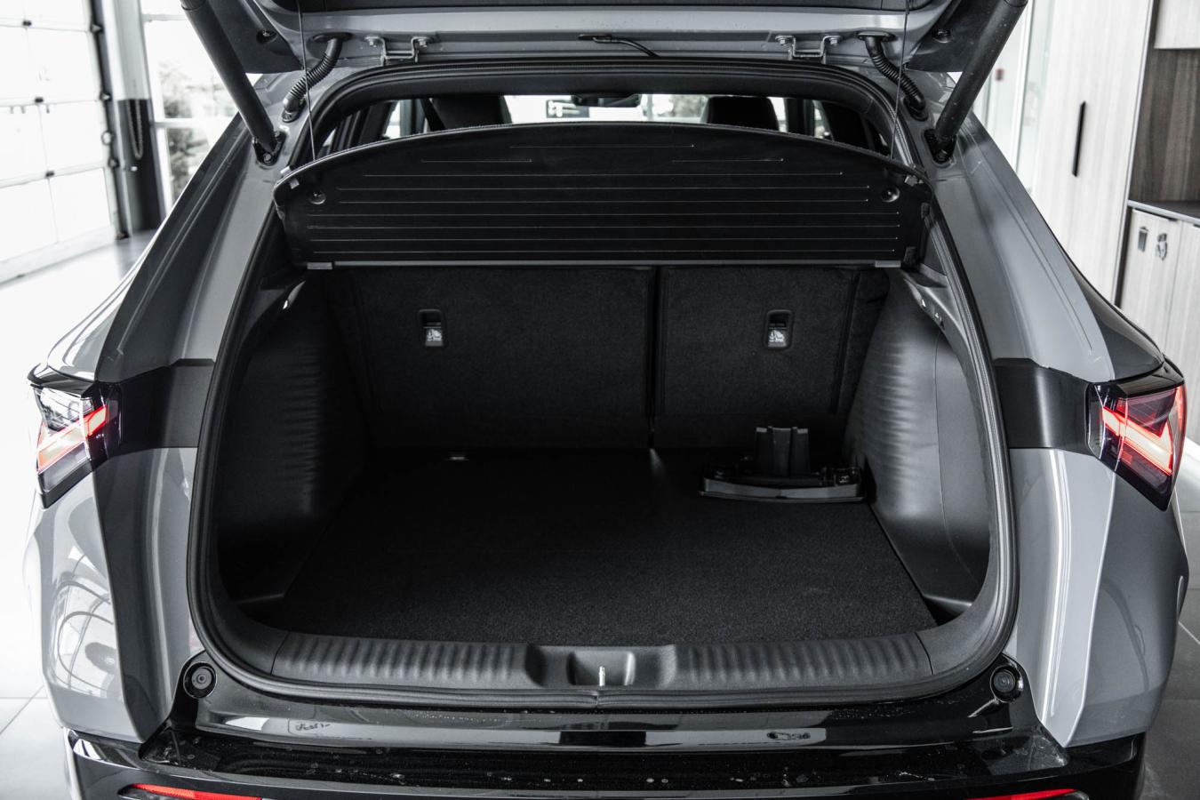 2026 Acura ADX - Image 11