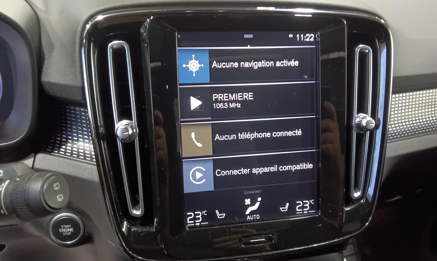 2020 Volvo XC40 - Image 16