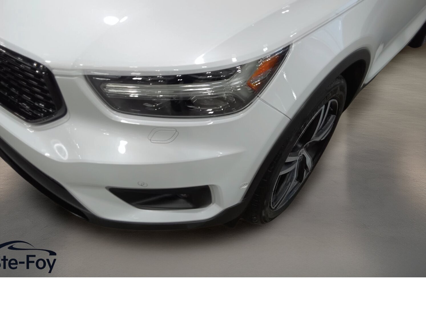 2020 Volvo XC40 - Image 26