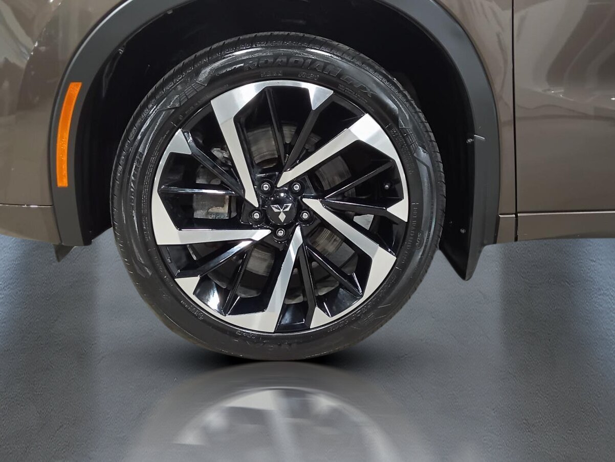 2023 Mitsubishi Outlander PHEV - Image 26