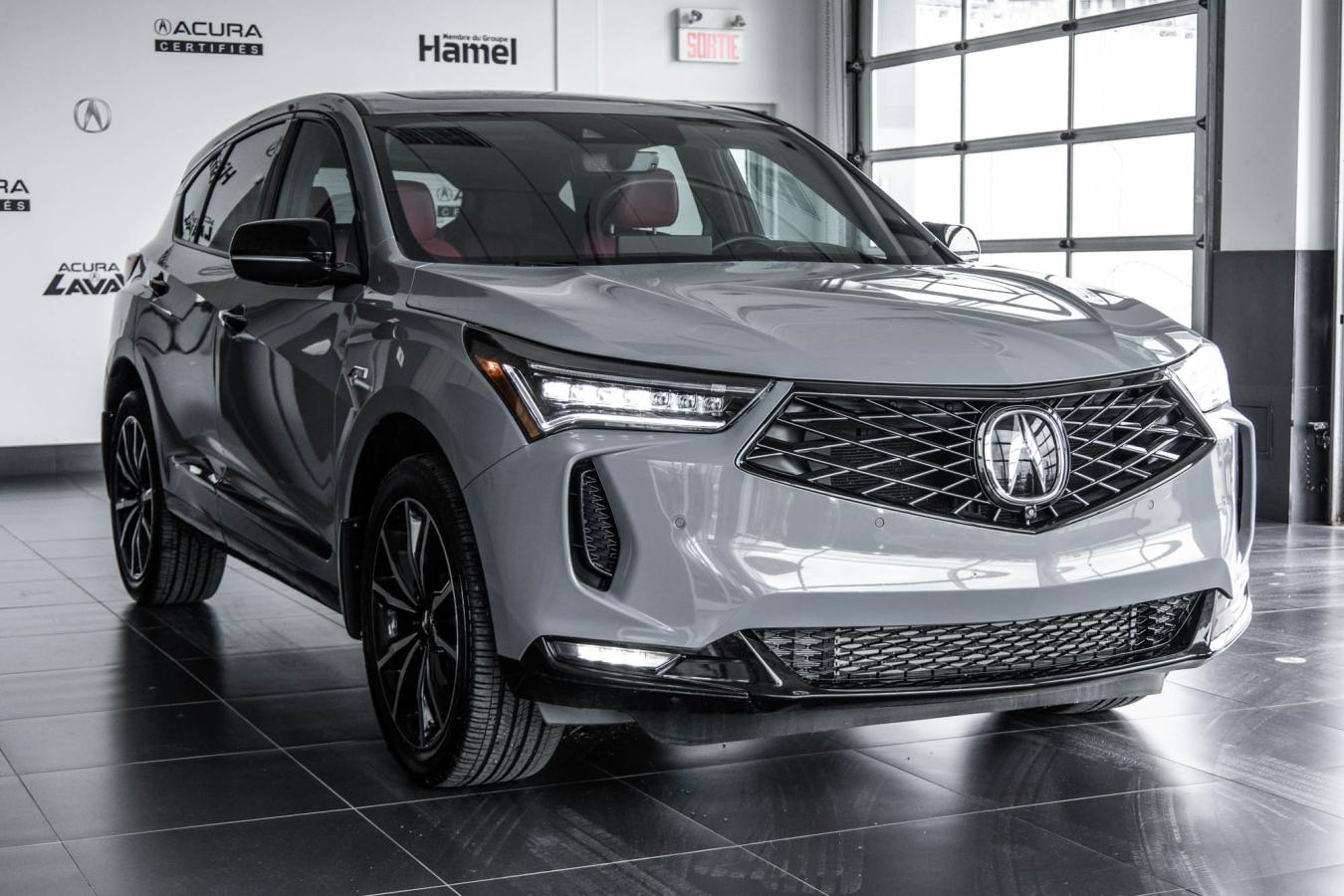 2025 Acura RDX - Image 3