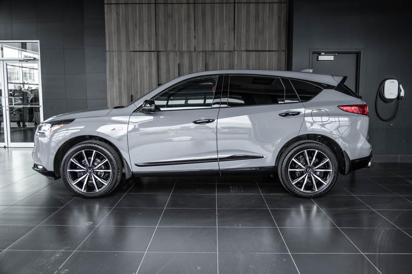 2025 Acura RDX - Image 6