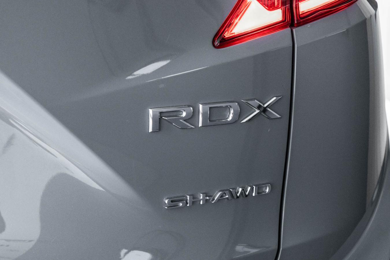 2025 Acura RDX - Image 10