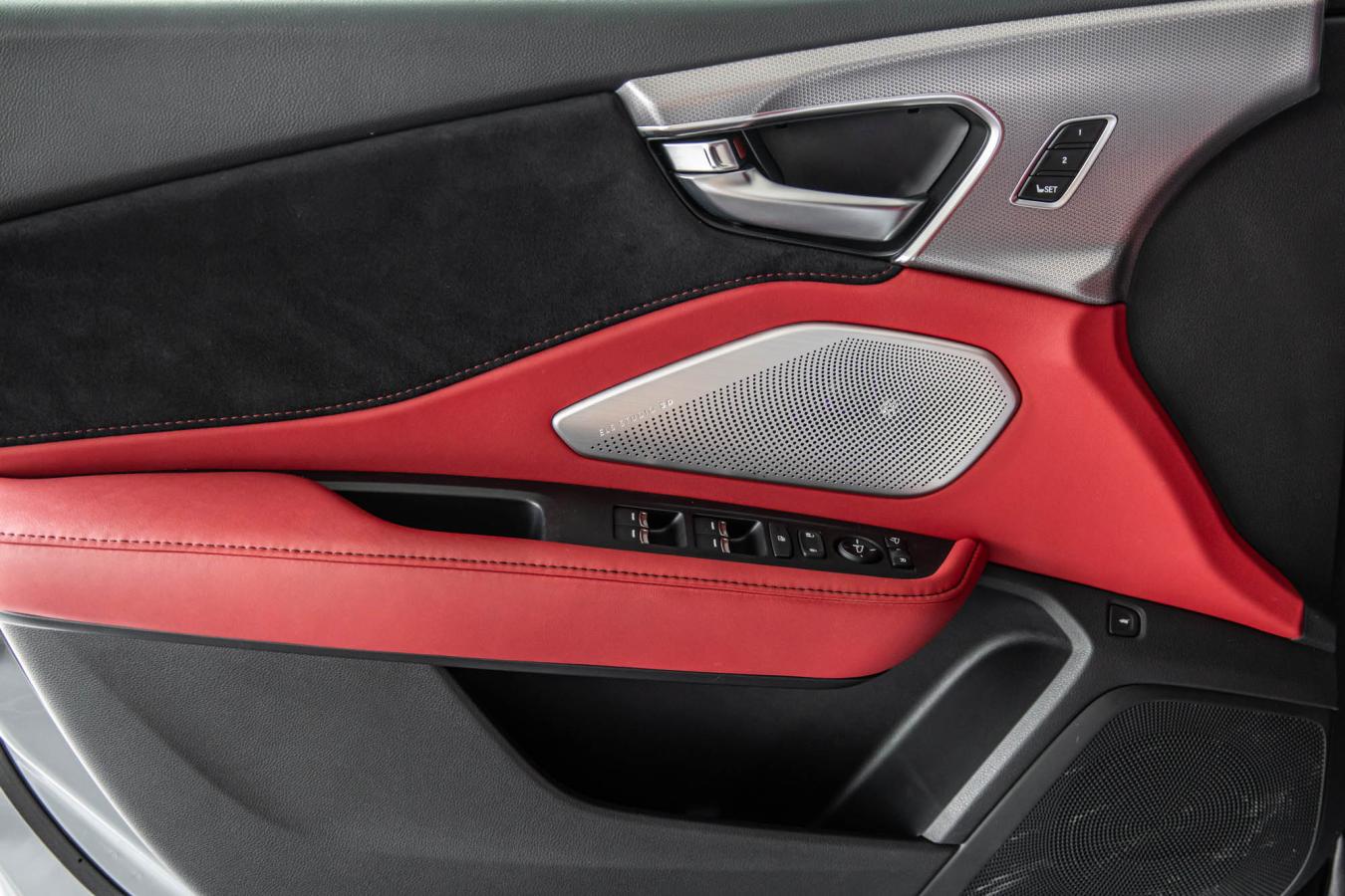 2025 Acura RDX - Image 13
