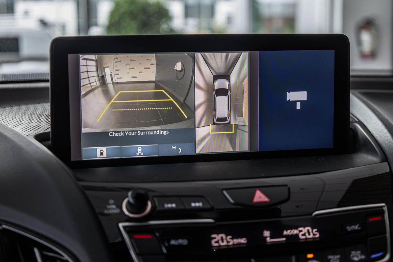 2025 Acura RDX - Image 28