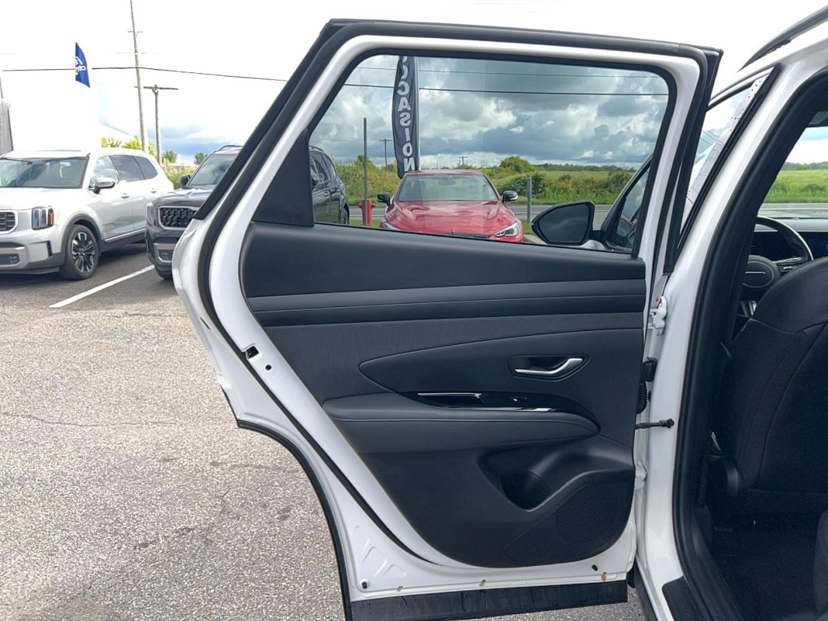 2025 Hyundai Tucson - Image 19