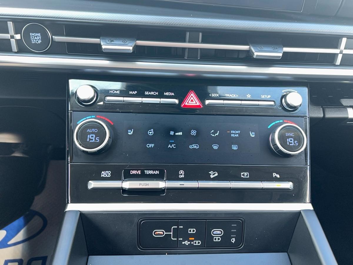 2024 Hyundai Santa Fe - Image 29