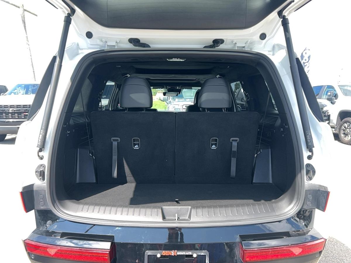 2024 Hyundai Santa Fe - Image 23
