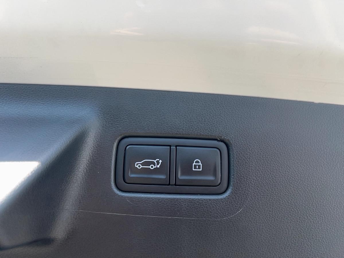 2024 Hyundai Santa Fe - Image 24