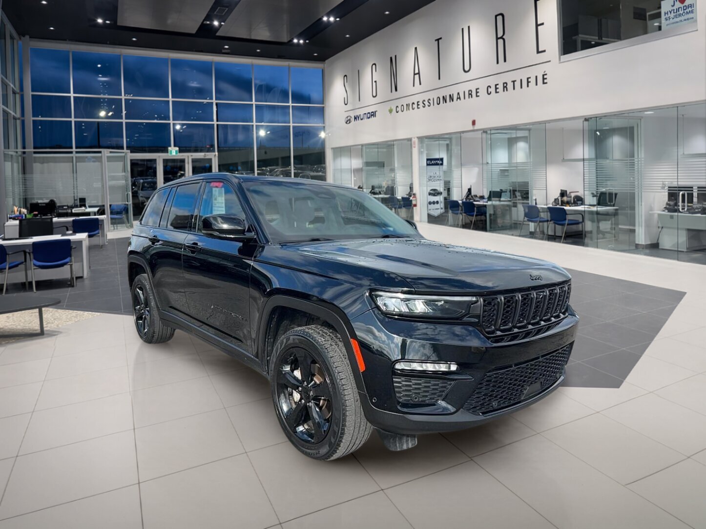 2023 Jeep Grand Cherokee - Image 3