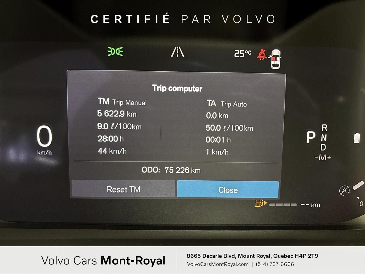 2023 Volvo XC40 - Image 12