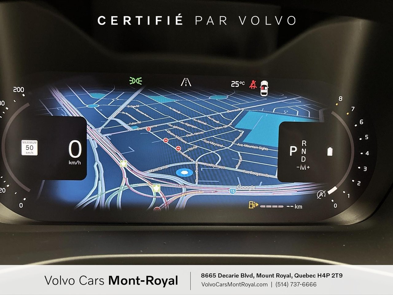2023 Volvo XC40 - Image 13