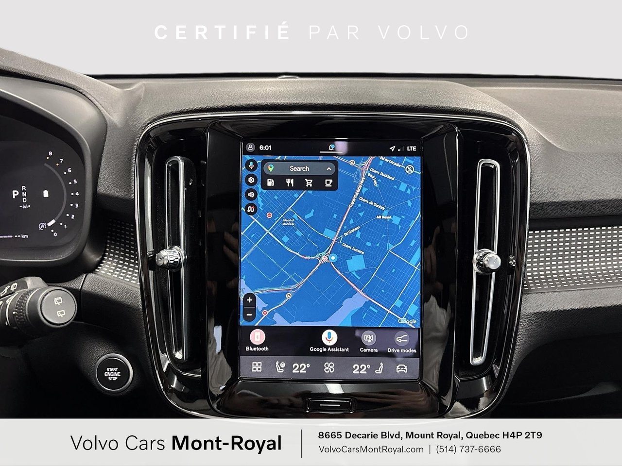 2023 Volvo XC40 - Image 17