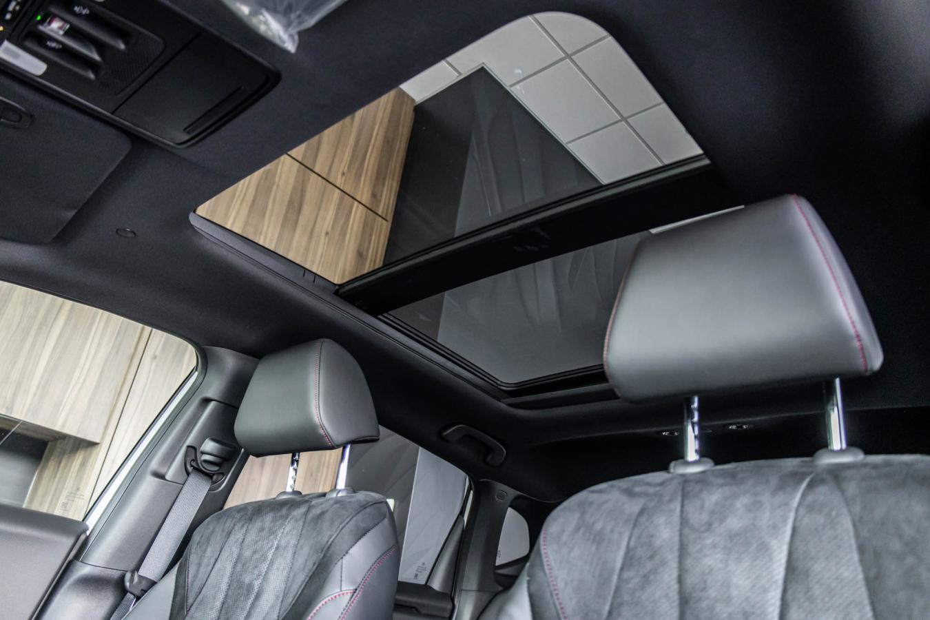 2026 Acura ADX - Image 29