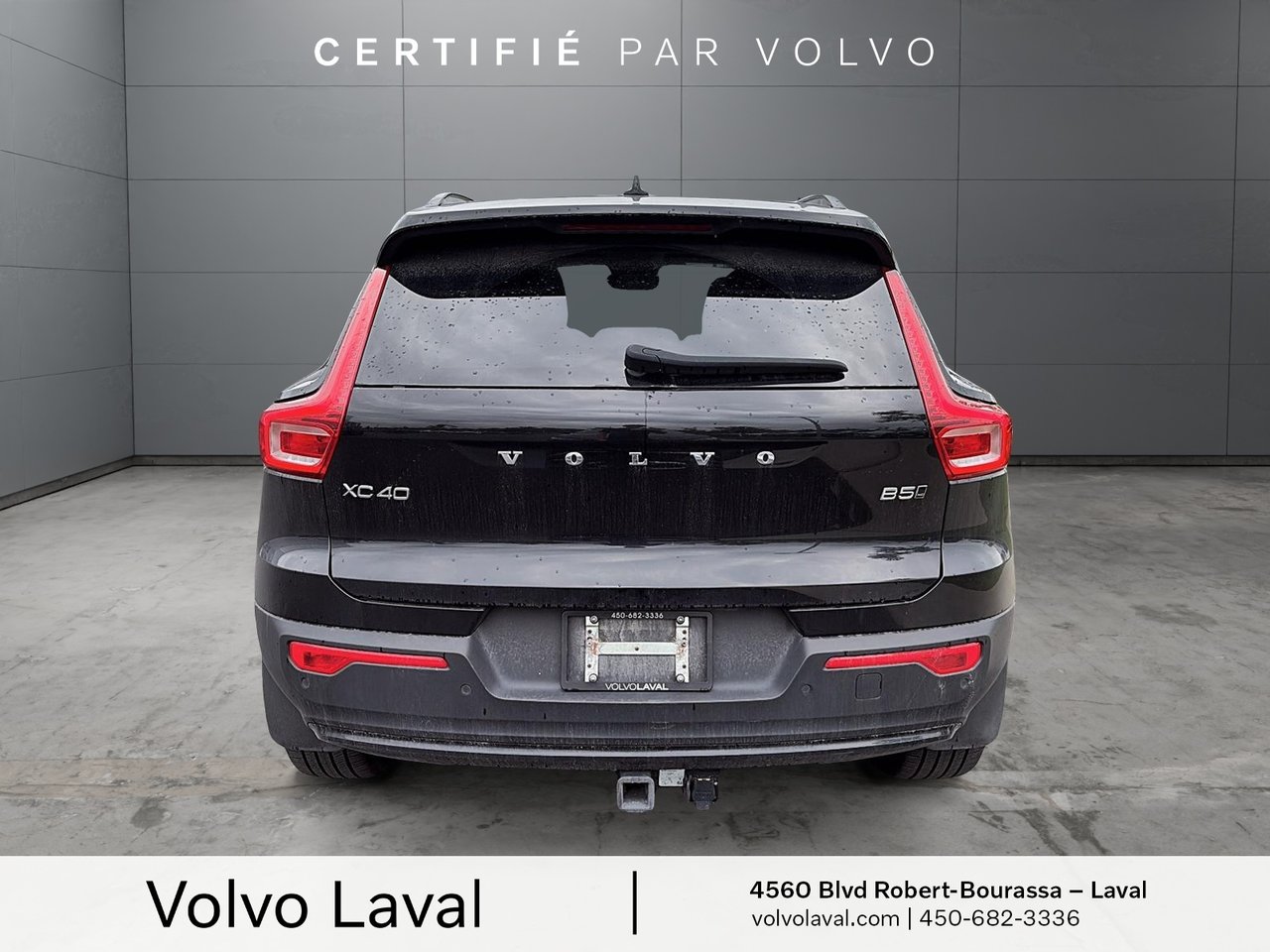 2025 Volvo XC40 - Image 3