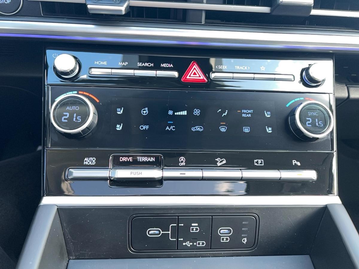 2024 Hyundai Santa Fe - Image 30