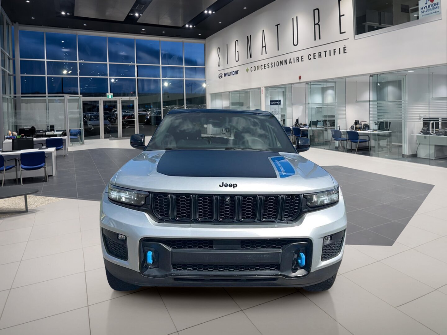 2022 Jeep Grand Cherokee 4xe - Image 2