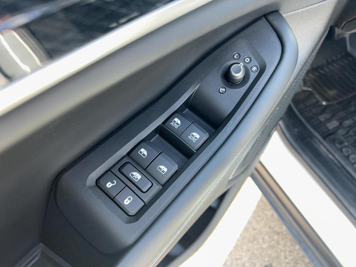 2022 Jeep Grand Cherokee 4xe - Image 15