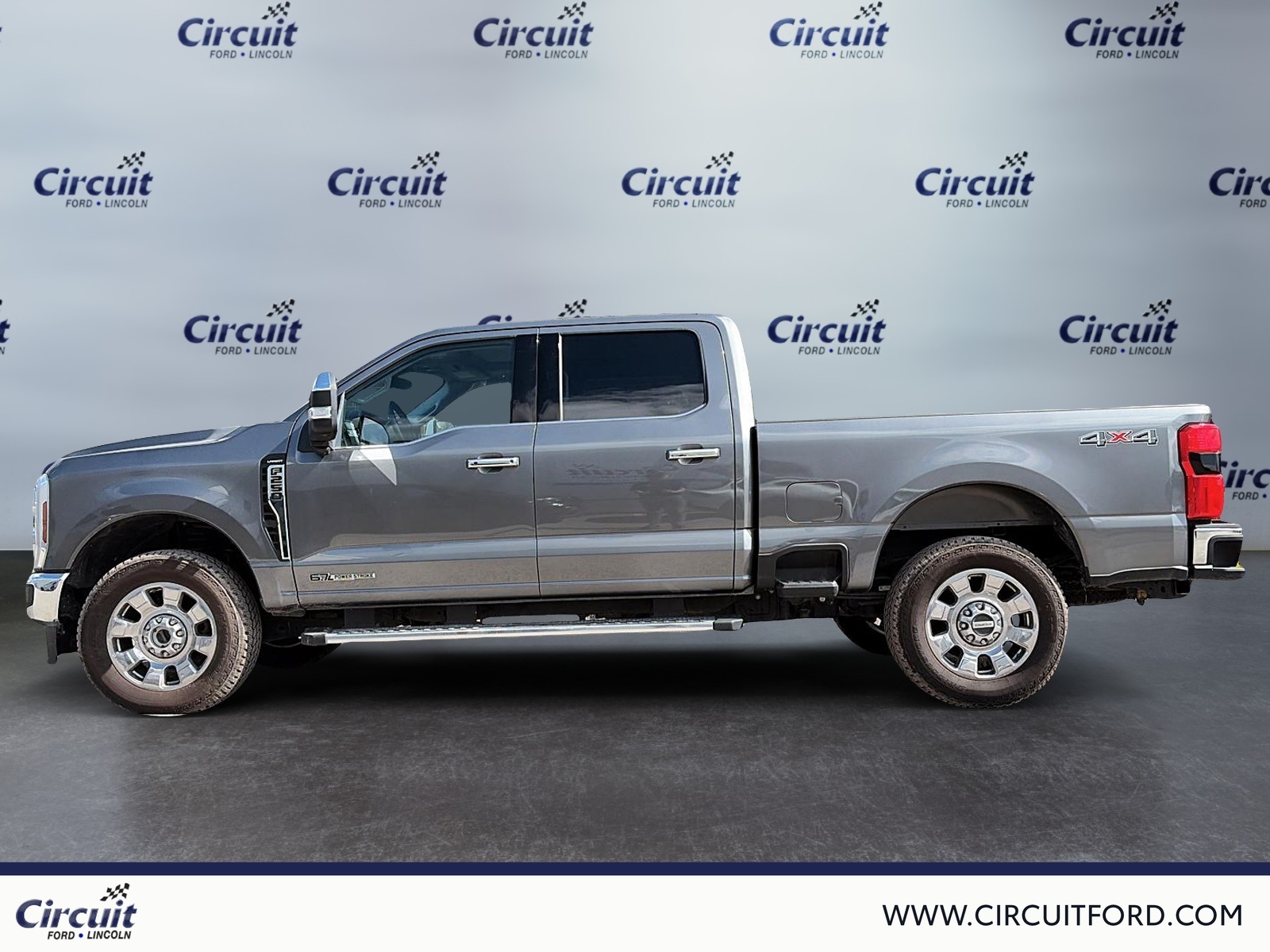 2025 Ford Super Duty F-250 SRW - Image 6