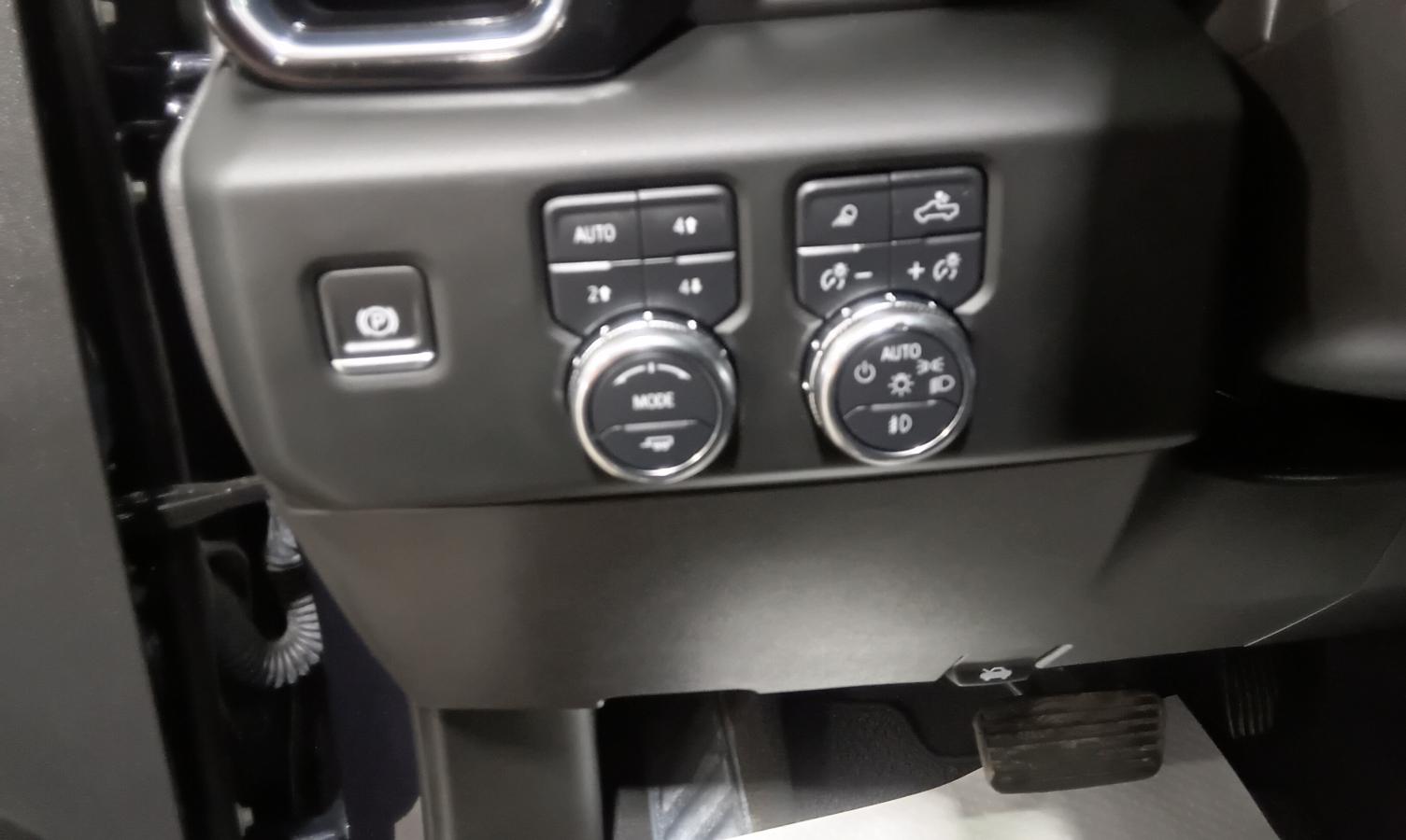2025 GMC Sierra 1500 - Image 28