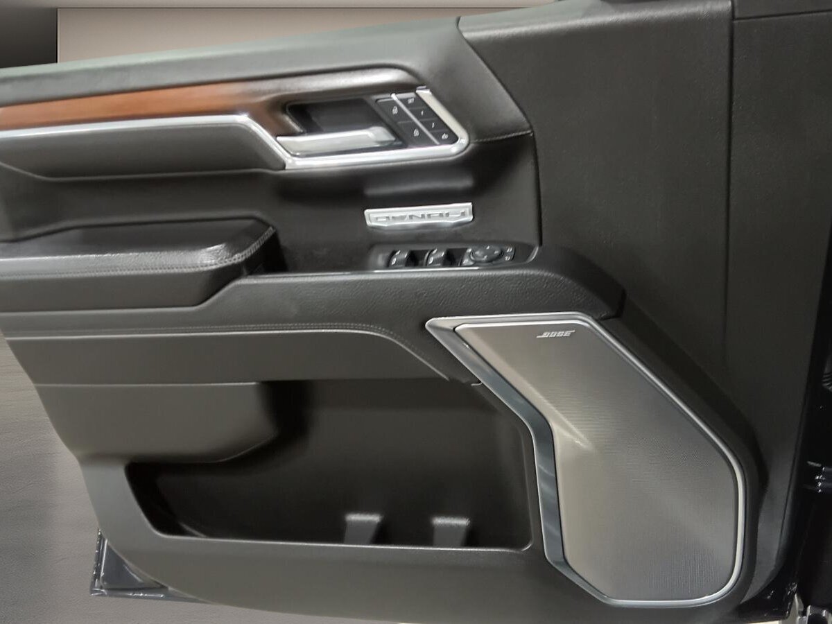 2025 GMC Sierra 1500 - Image 34