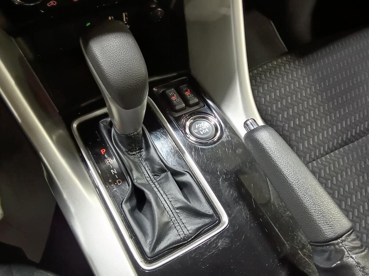 2022 Mitsubishi Eclipse Cross - Image 18