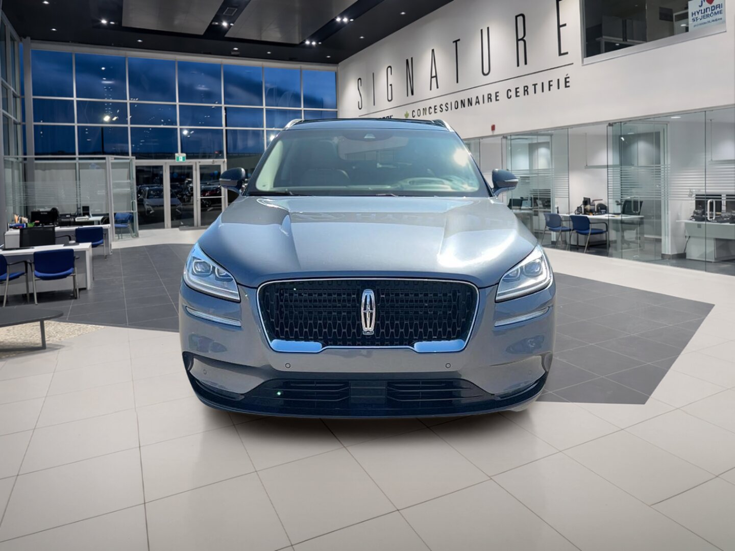 2021 Lincoln Corsair - Image 2