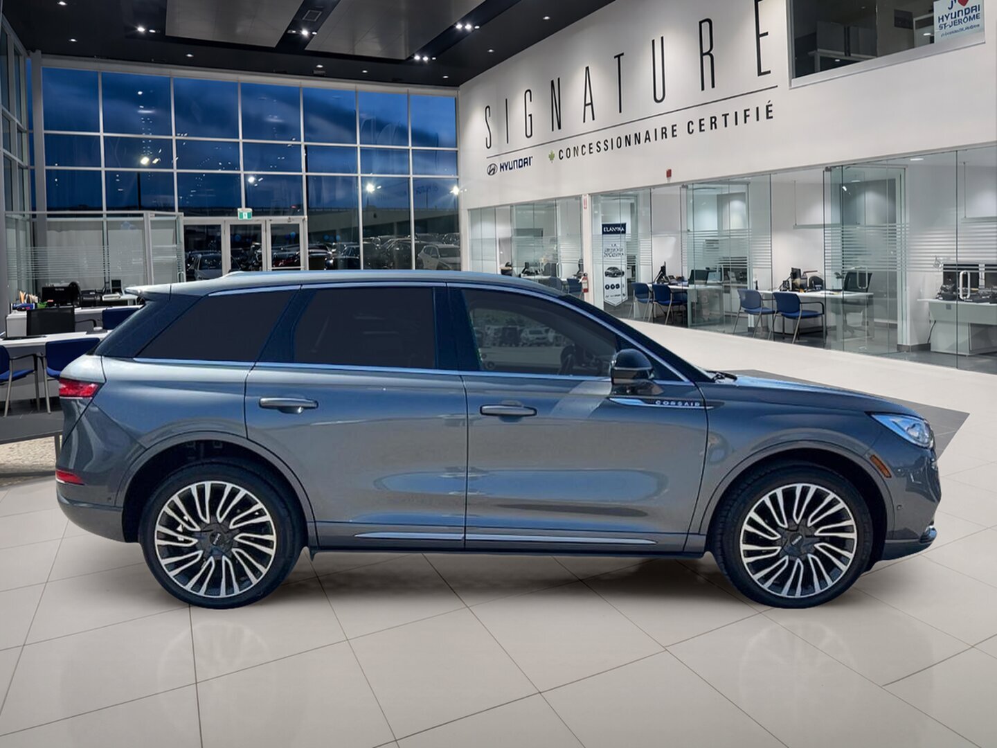2021 Lincoln Corsair - Image 4