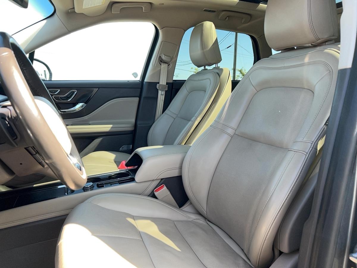 2021 Lincoln Corsair - Image 12
