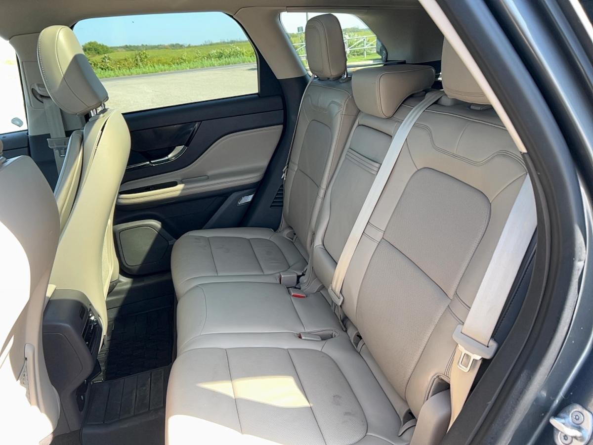 2021 Lincoln Corsair - Image 16