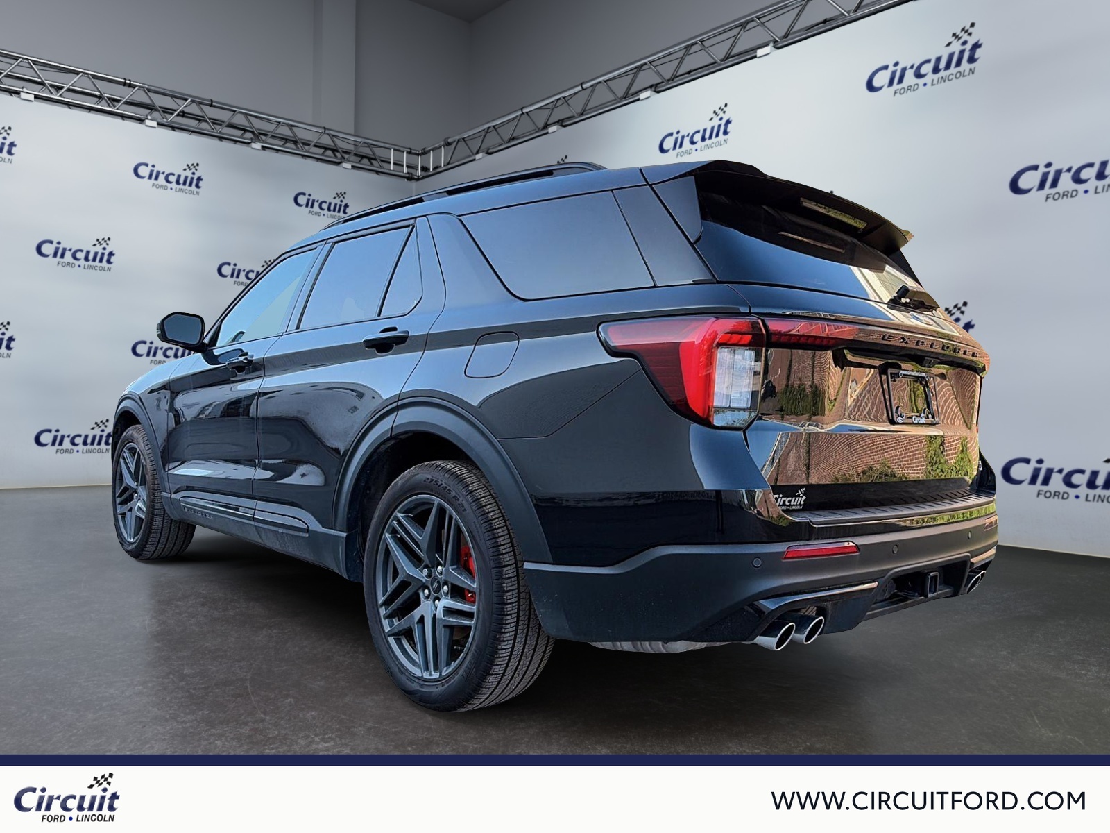 2025 Ford Explorer - Image 5