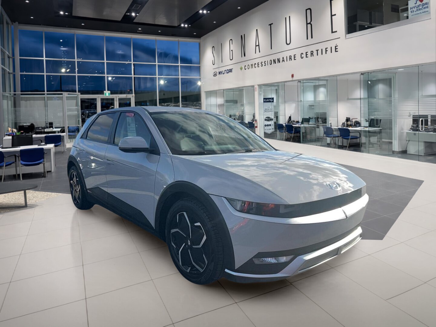 2023 Hyundai IONIQ 5 - Image 3