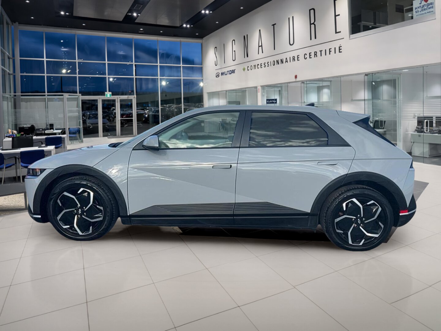2023 Hyundai IONIQ 5 - Image 8