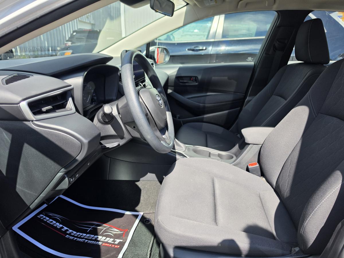 2023 Toyota Corolla - Image 13