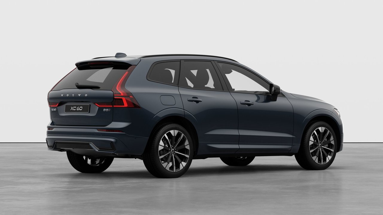 2027 Volvo XC60 - Image 4