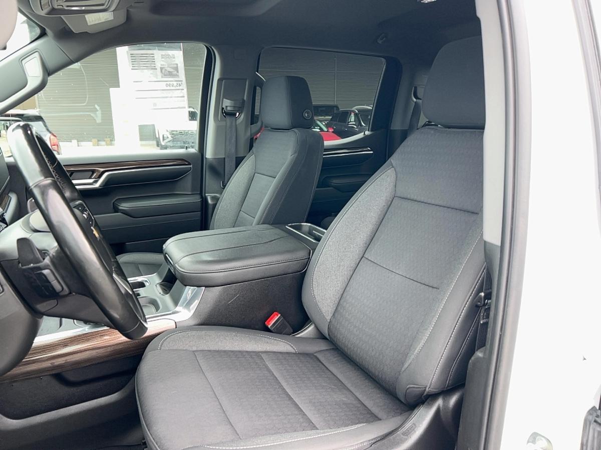 2023 Chevrolet Silverado 1500 - Image 11