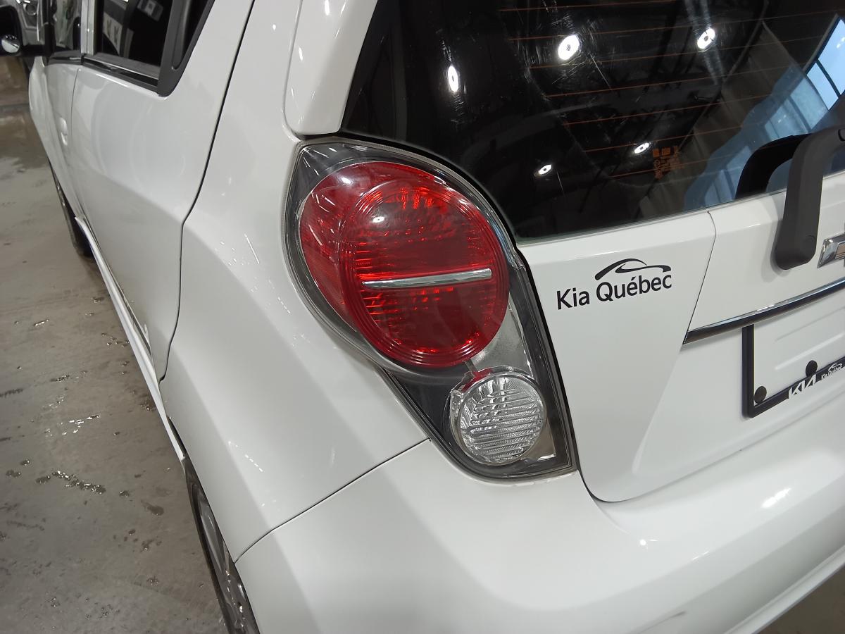 2016 Chevrolet Spark EV - Image 12