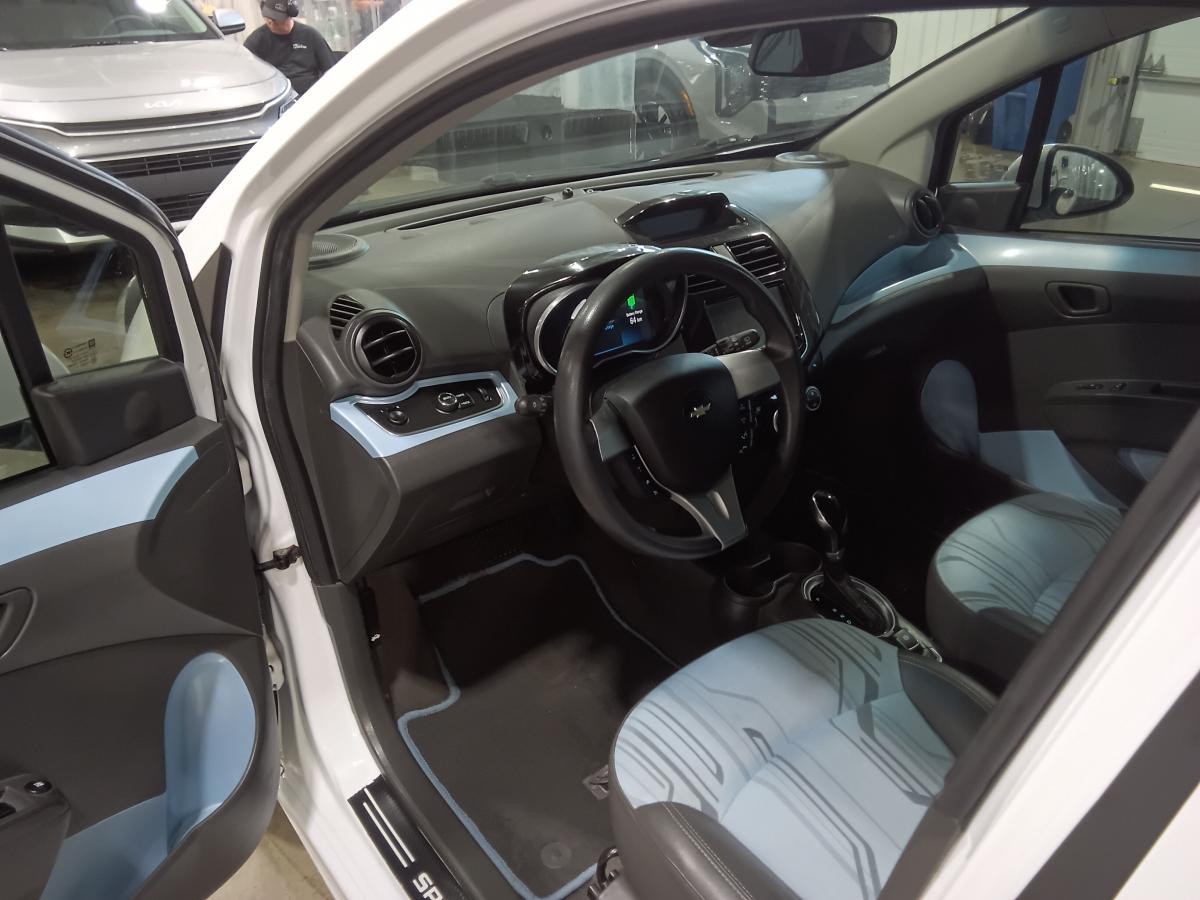 2016 Chevrolet Spark EV - Image 14