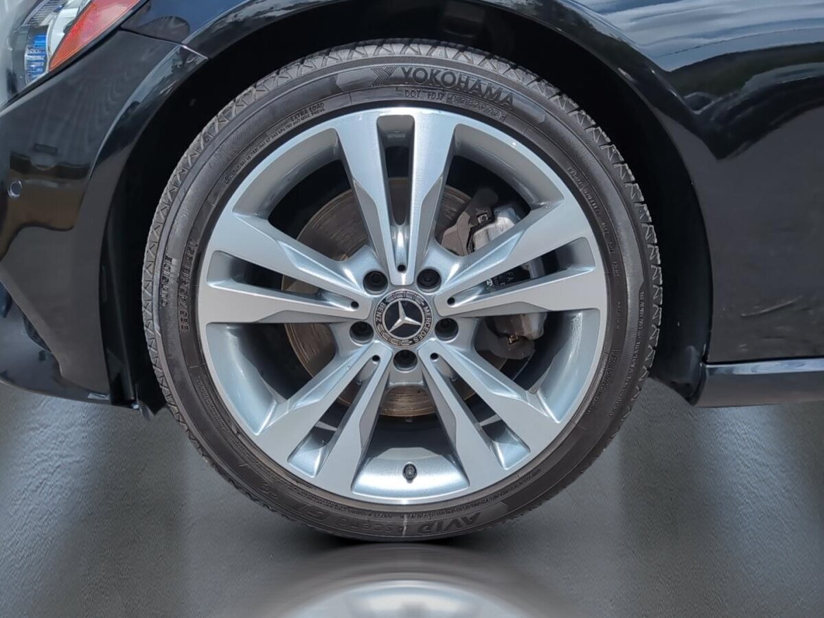 2023 Mercedes-Benz C 300 - Image 5