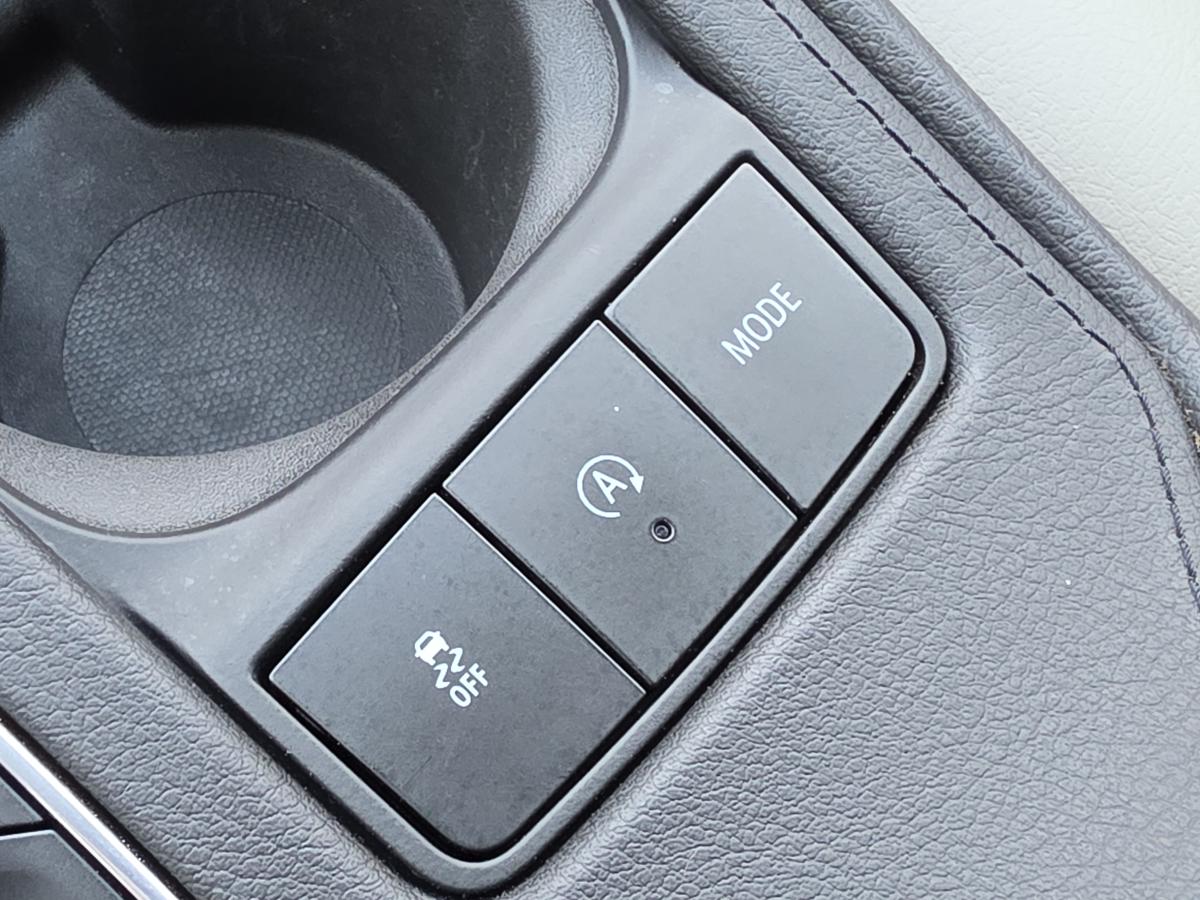 2019 Cadillac XT4 - Image 29