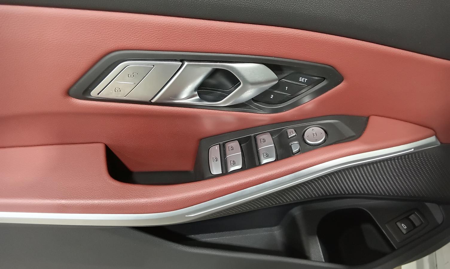 2023 BMW 330i - Image 25