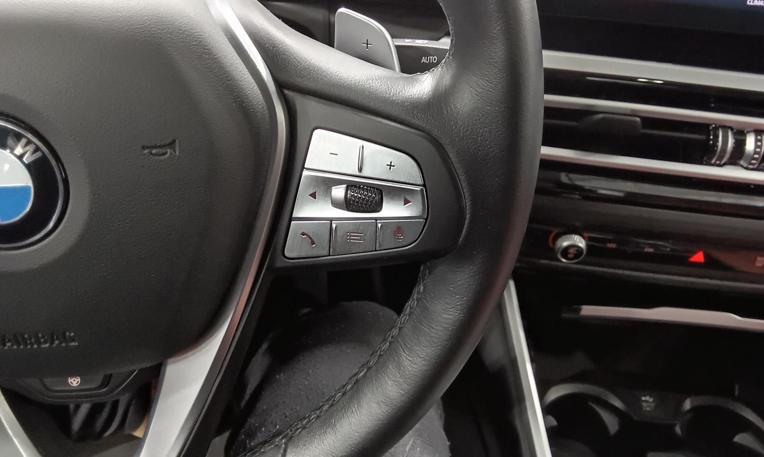 2023 BMW 330i - Image 31