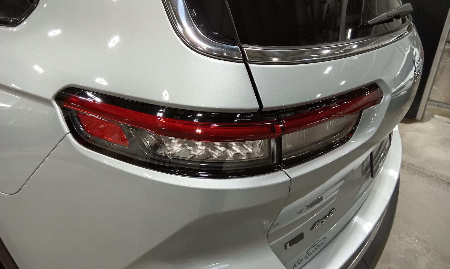 2021 Jeep Grand Cherokee L - Image 11