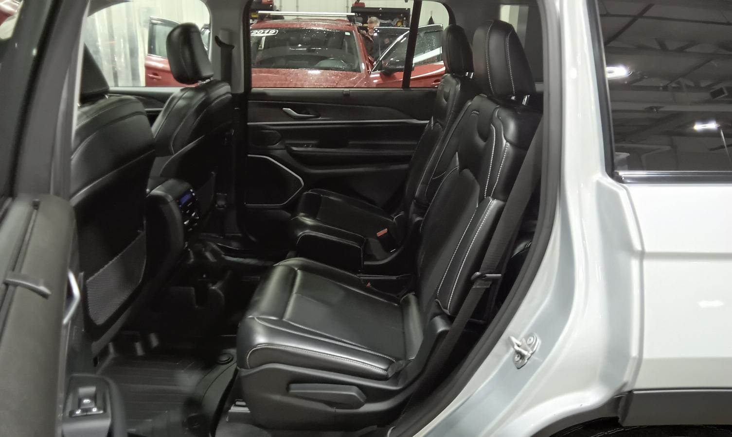 2021 Jeep Grand Cherokee L - Image 24