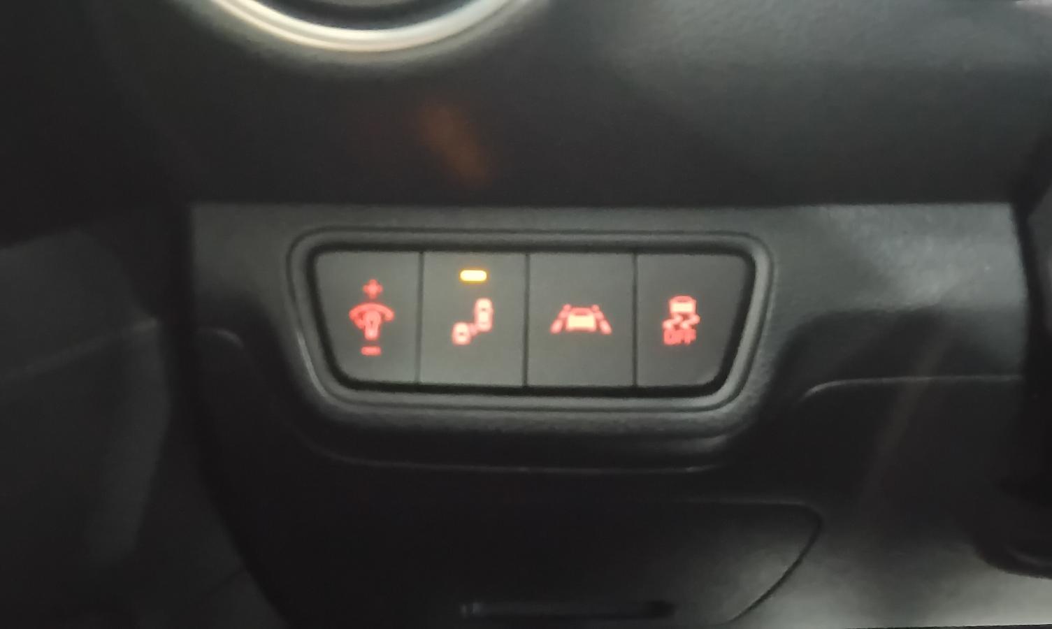 2019 Kia Forte - Image 22