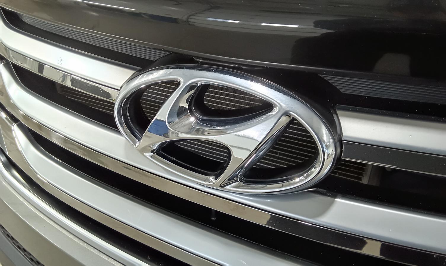 2015 Hyundai Santa Fe Sport - Image 11