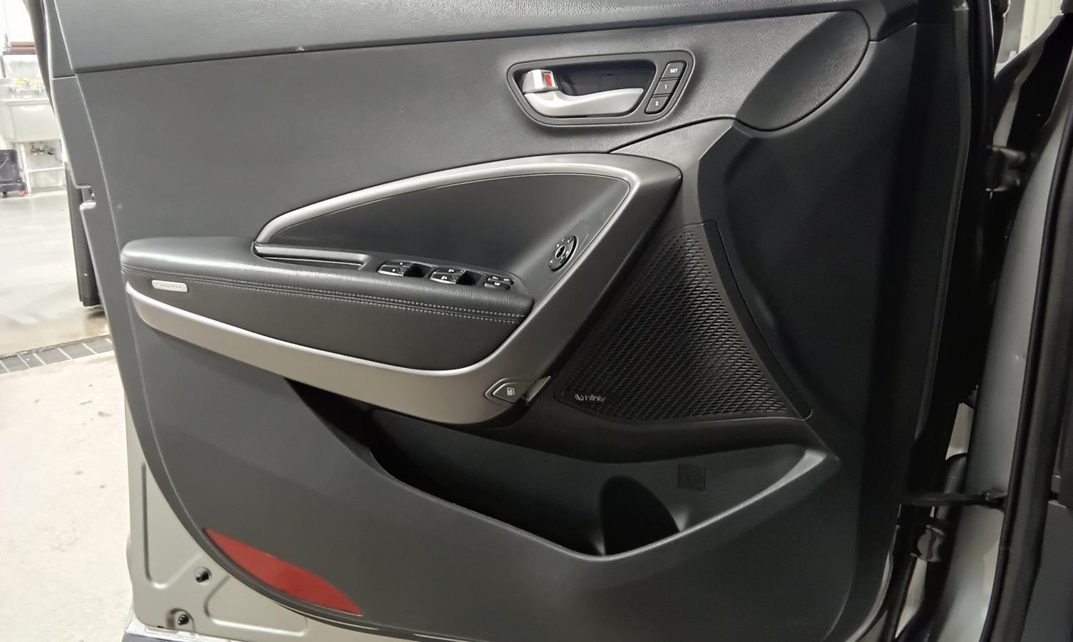 2015 Hyundai Santa Fe Sport - Image 17