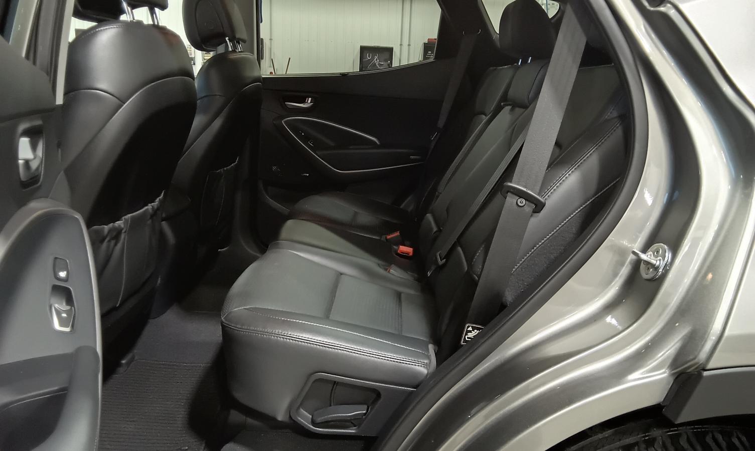 2015 Hyundai Santa Fe Sport - Image 24