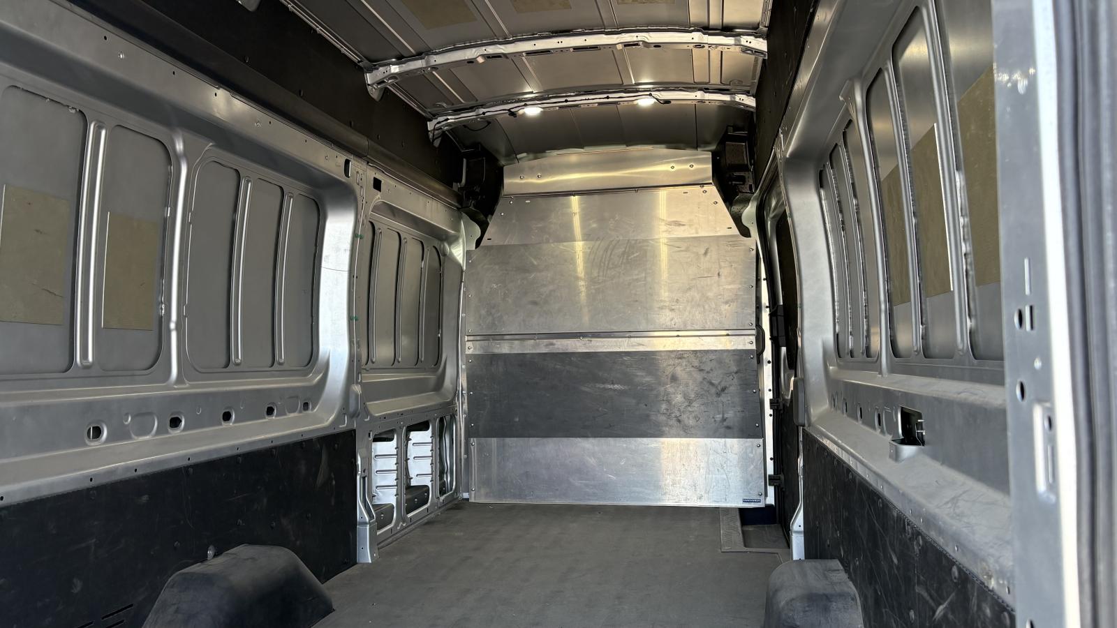 2024 Ford Transit - Image 7